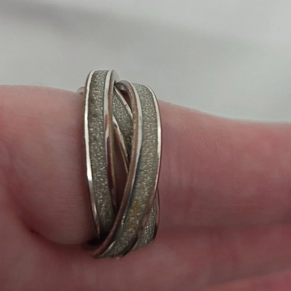 Vintage 90s Silver-Tone Rolling Ring - Triple Interconnected Bands